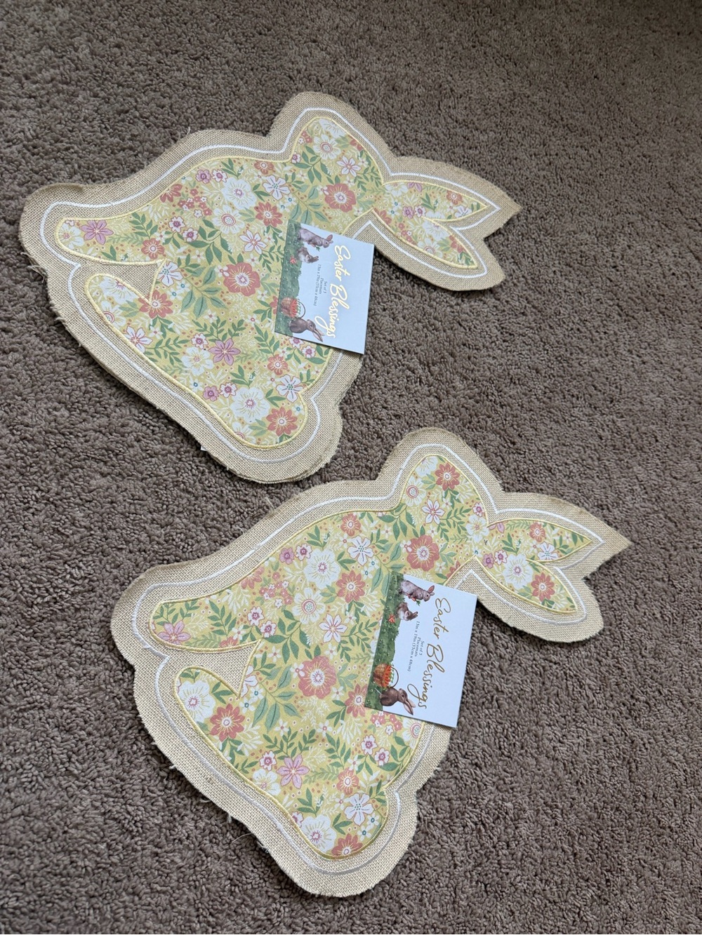 Spring Floral Bunny Placemat Set (6)